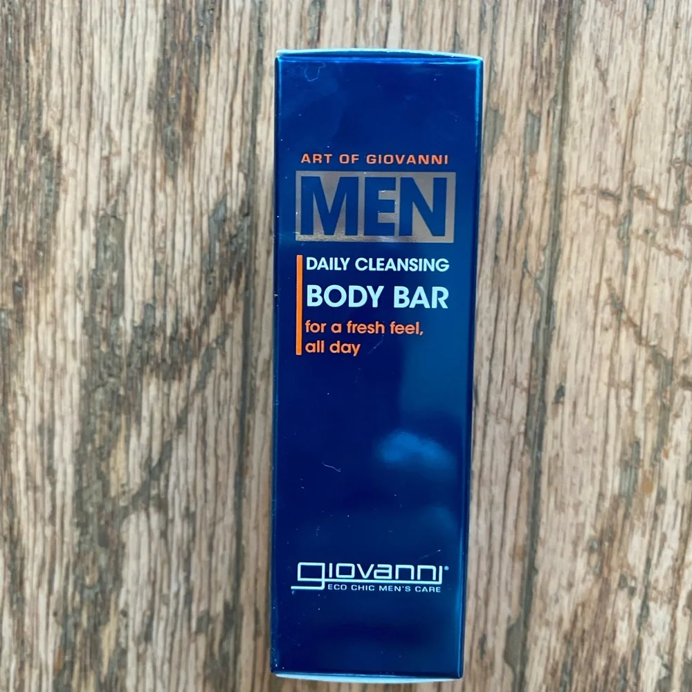 Art of Giovanni for Men  daily cleansing body bar with Ginseng and Eucalyptus